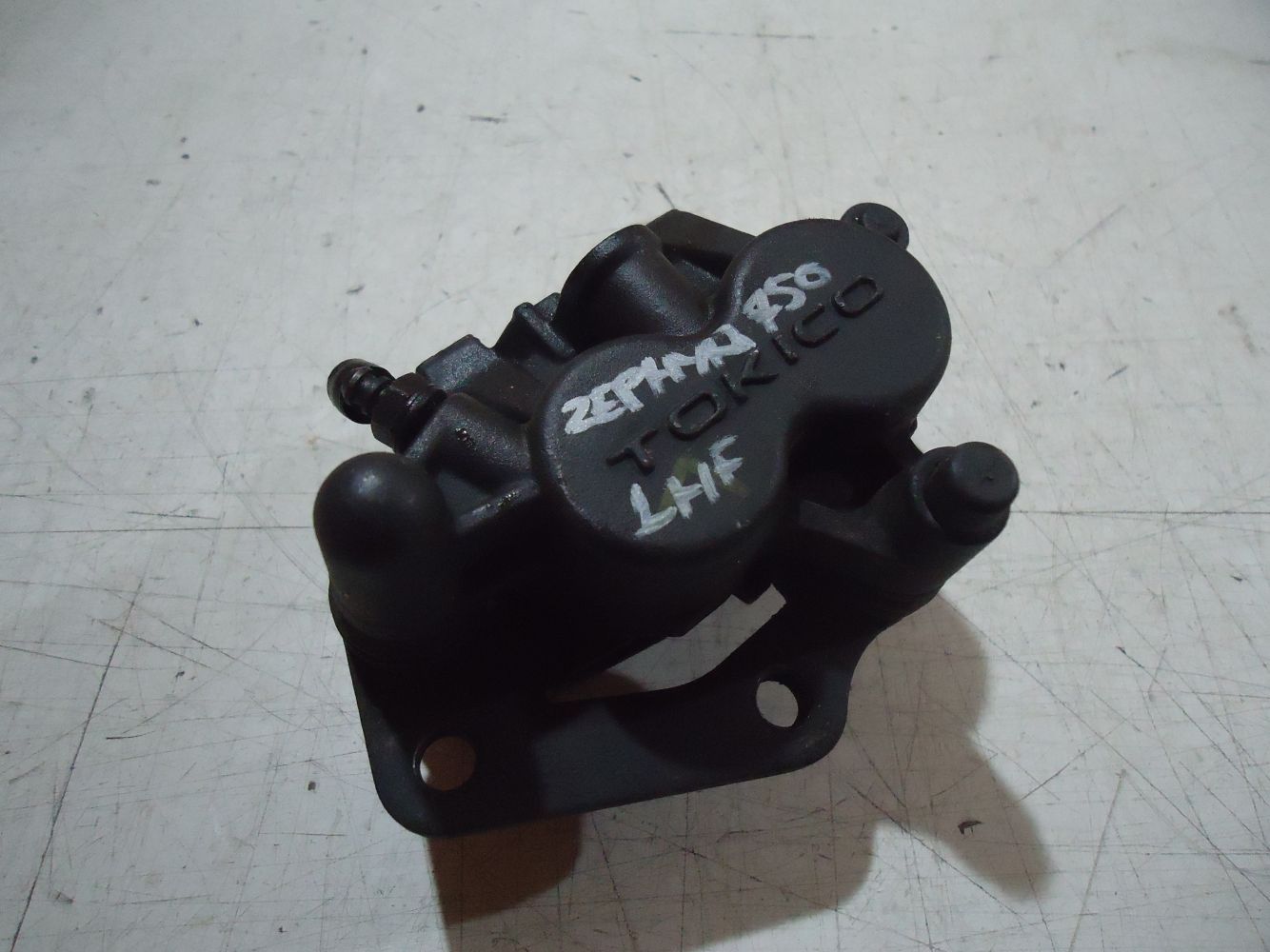 Kawasaki 750 Zephyr L-H Front Brake Caliper ZR750