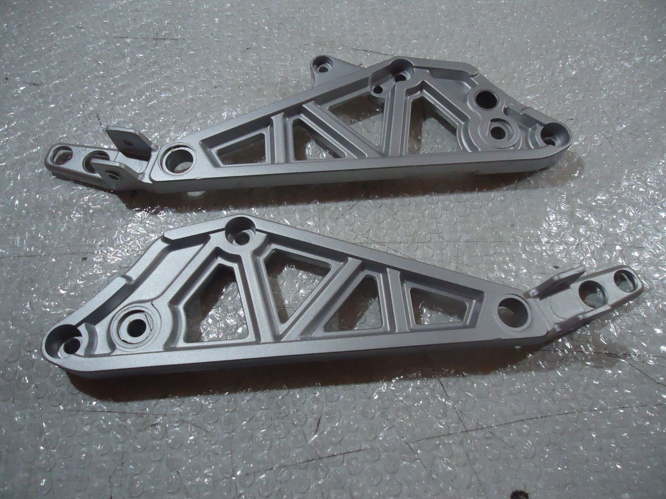 Honda VF500F Footrest Hangers VF500 Interceptor Footpeg Mount Brackets Hanger