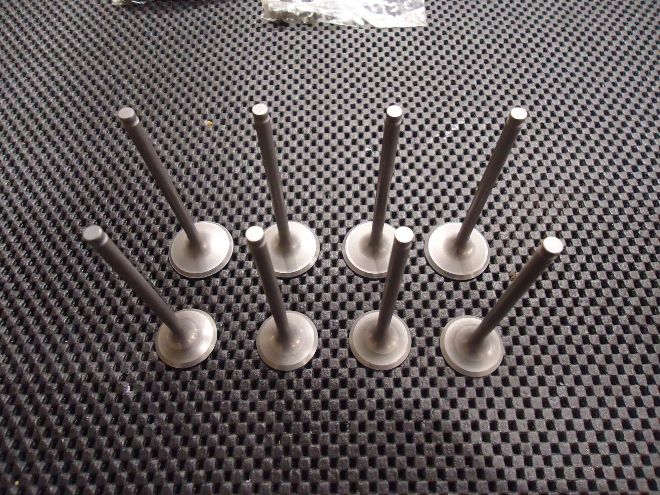 Yamaha XJ600S Inlet Exhaust Valve XJ600N Diversion Engine Valves XJ600