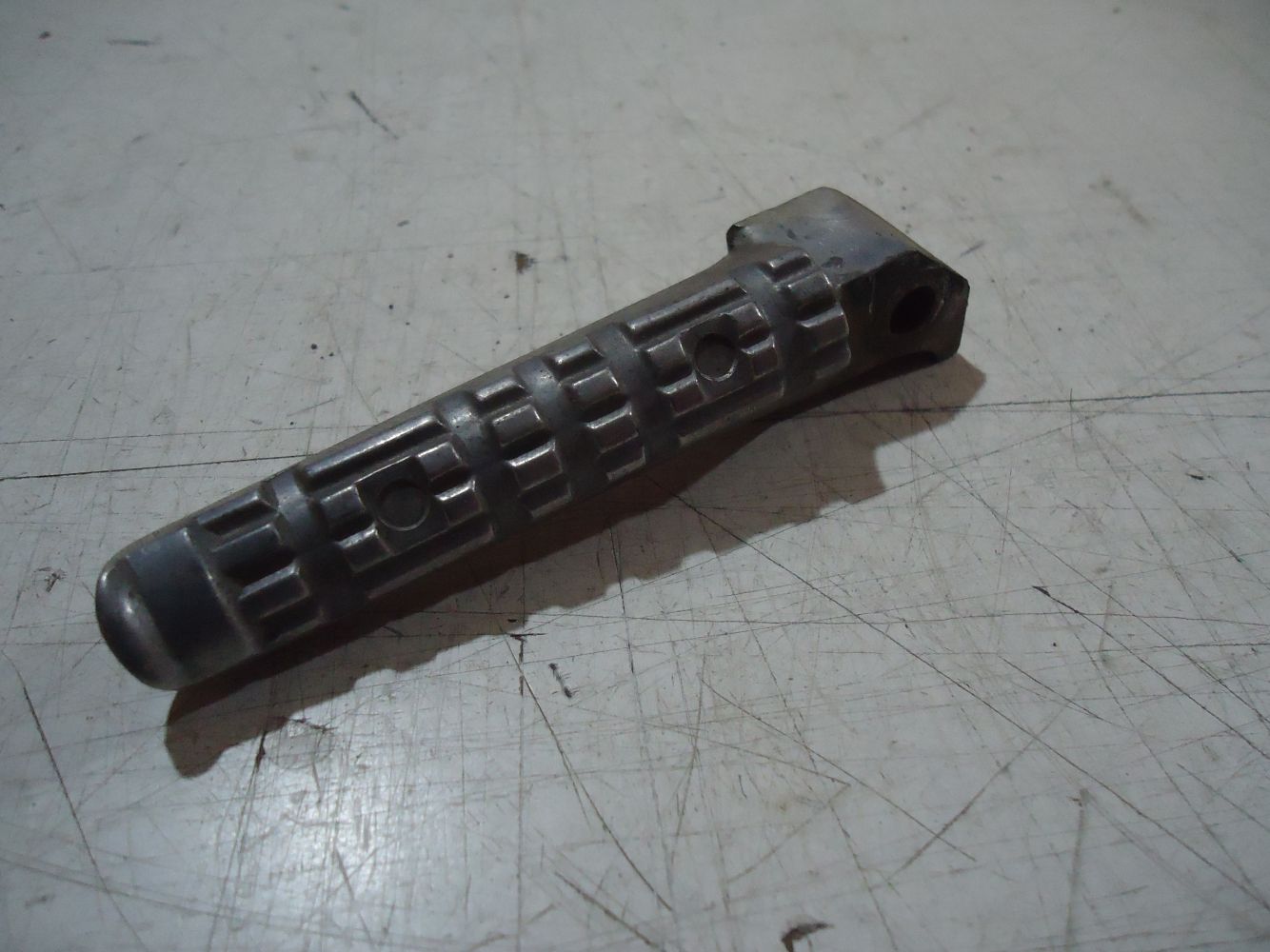 Yamaha FZ750 Genesis R-H Rear Footrest FZ 750 Pillion Footpeg