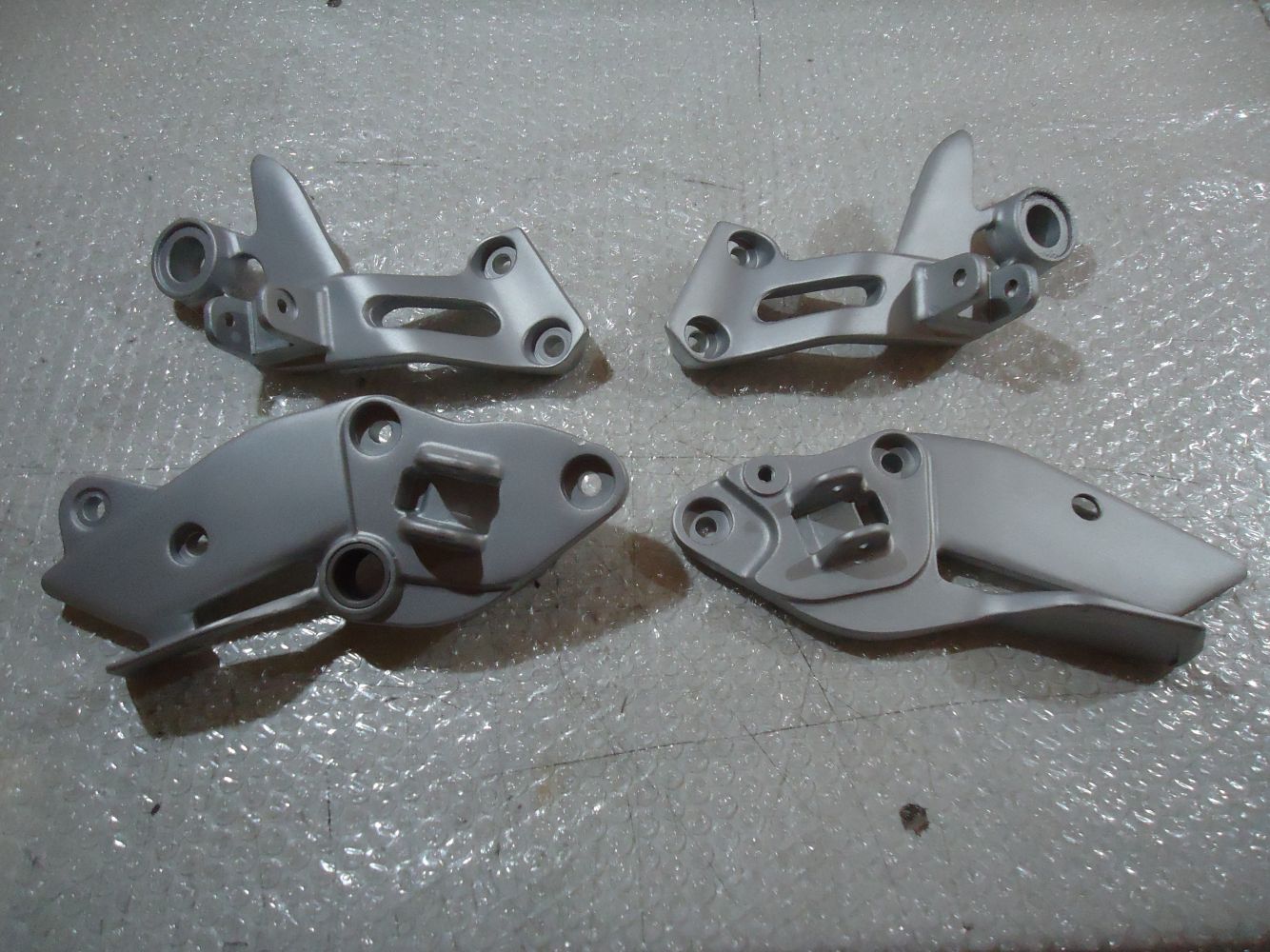 Yamaha XJ900S Diversion Front Rear Footrest Hangers XJ900 Footpeg Mount Brackets Hanger
