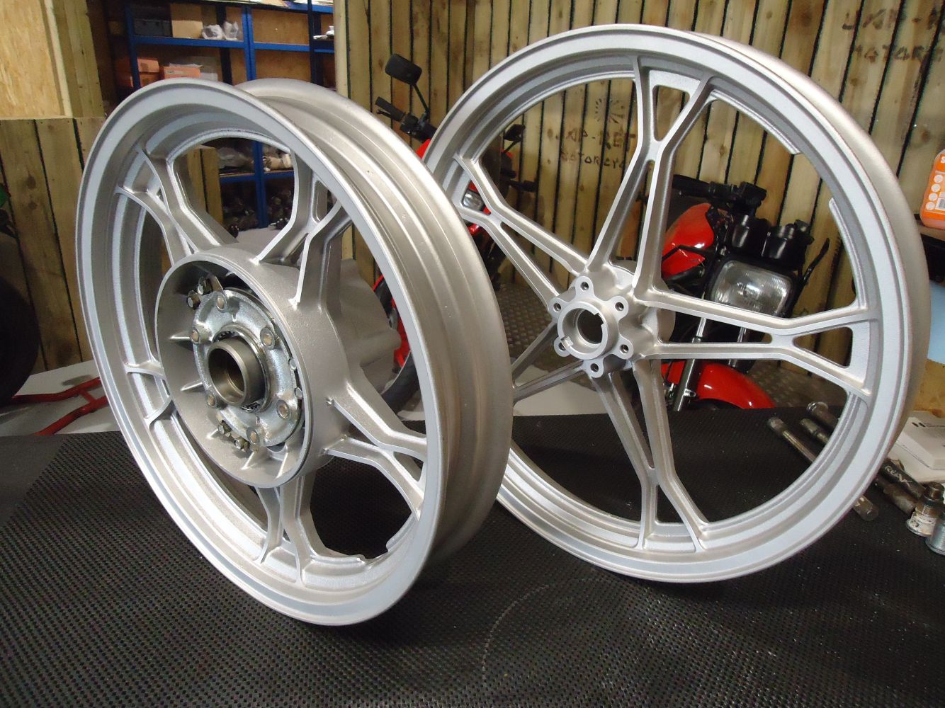 Suzuki GS850G Front Rear Wheels GS850 Wheel Rims GS 850 GS650GT GS1100G