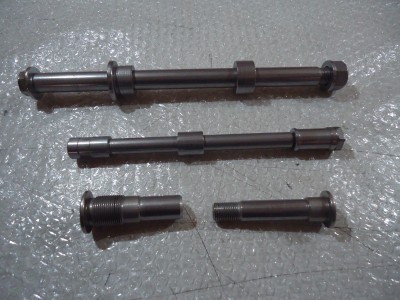 Honda VF750F Interceptor Front Rear Wheel Spindle Axles VF750 Swingarm Bolts Spindles VF 750 RC15