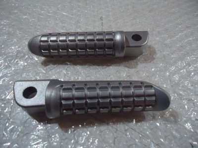 Kawasaki ZX9R Rear Footrests ZX-9R Pillion Footpegs ZX9-R Footrest