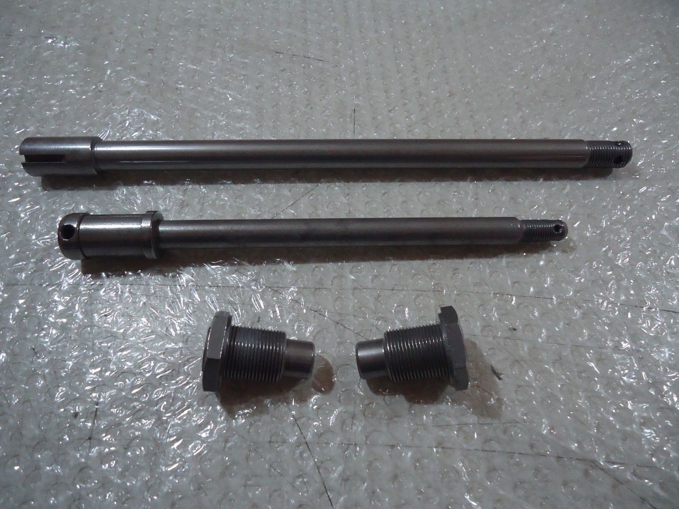 Suzuki GS850G Front Rear Wheel Spindles Axle GS850 Swingarm Pivot Bolts GS 850 Spindle