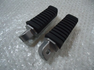 Kawasaki GPZ600R Rear Footrests GPZ600 Pillion Footpegs GPZ 600 Footrest ZX600