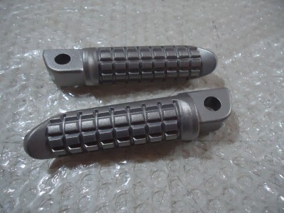 Kawasaki 1100 Zephyr Rear Footrests ZR1100 Pillion Footpegs ZR 1100 Footrest