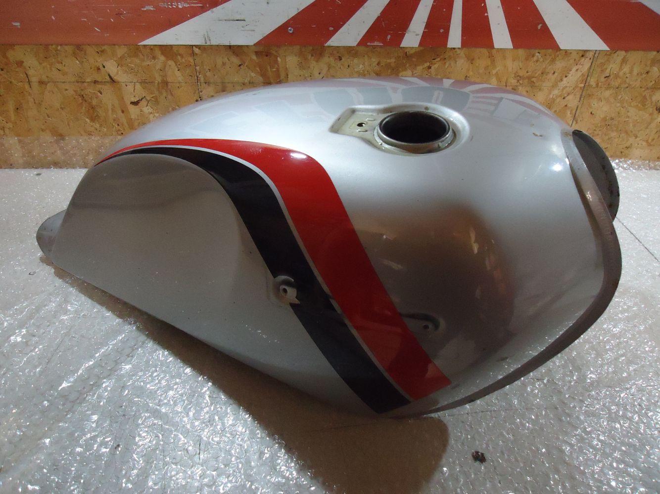 Yamaha XJ550 Seca Fuel Tank XJ 550 Petrol Gas Tank