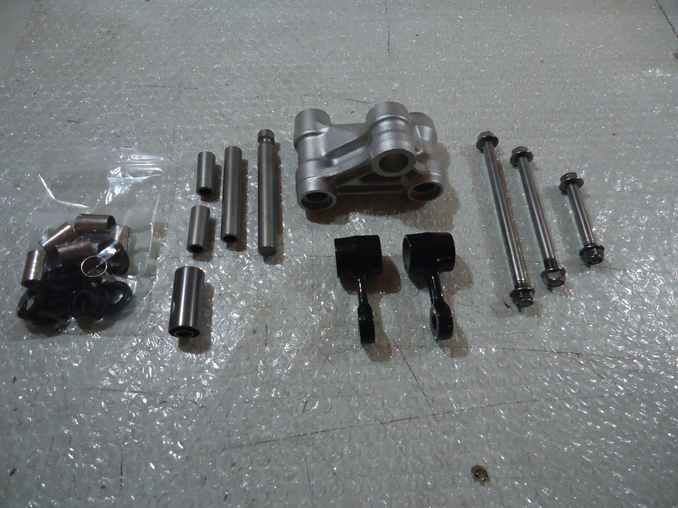 Honda VF750F Interceptor Rear Shock Linkage VF750 Shock Absorber Bolts VF 750 RC15