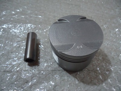 Honda CBX750F Piston CBX750 Engine Pistons CBX 750 RC17