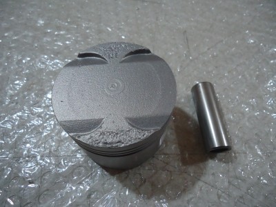 Honda CBX750F Pistons CBX750 Engine Piston CBX 750 RC17