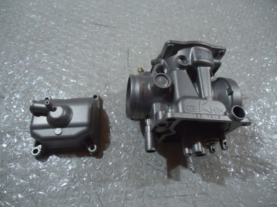 Kawasaki GPZ1000RX Carb Body 1 GPZ1000 Carbs Float Bowl GPZ 1000 Carburettor ZXT00A