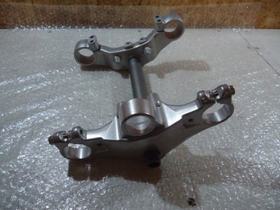 Yamaha FZ750 Genesis Fork Yokes FZ 750 Top Bottom Yoke Steering Stem