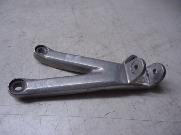 YAMAHA R6 LH REAR FOOTREST HANGER YZF600 PILLION FOOTPEG HANGER