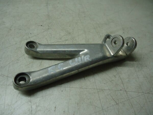 YAMAHA R6 FOOTREST HANGER YZF600 LH REAR 