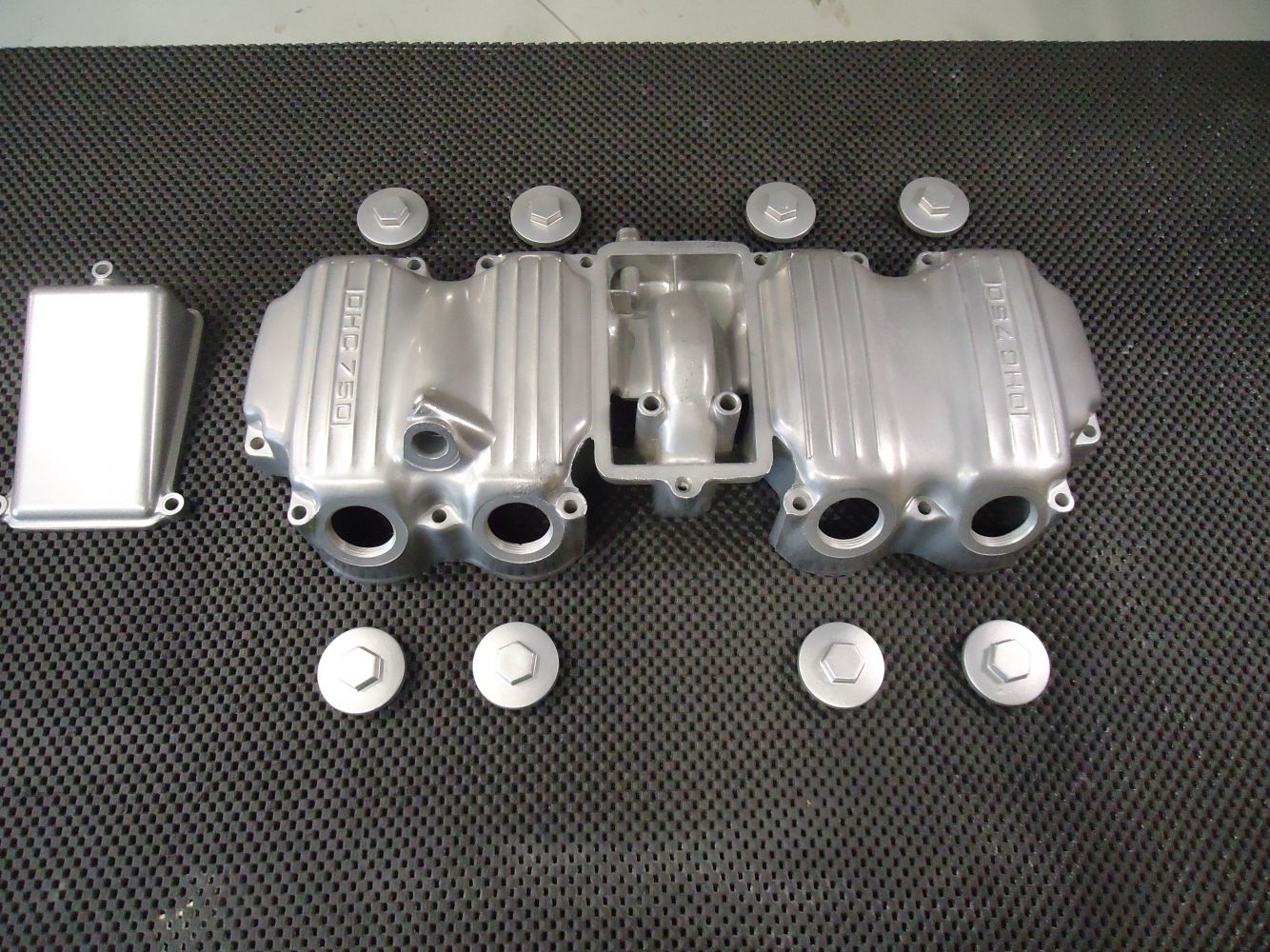 Honda CB750F2 SOHC Cylinder Head Rocker Cover Caps CB750
