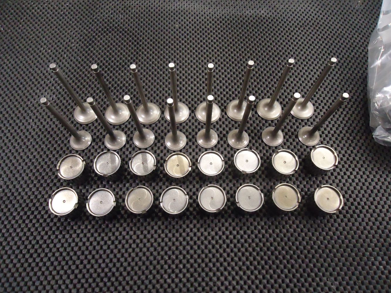 Yamaha VMax 1200 Valves V-Max Engine Valve VMX
