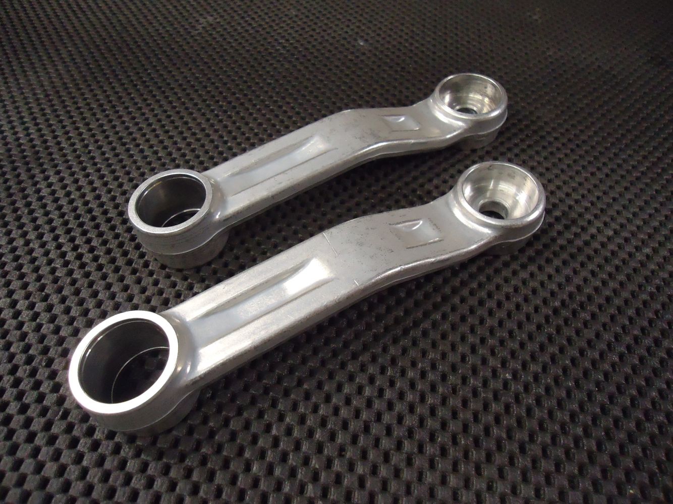Kawasaki GPZ900R Shock Linkage Arms GPZ900 ZX900A