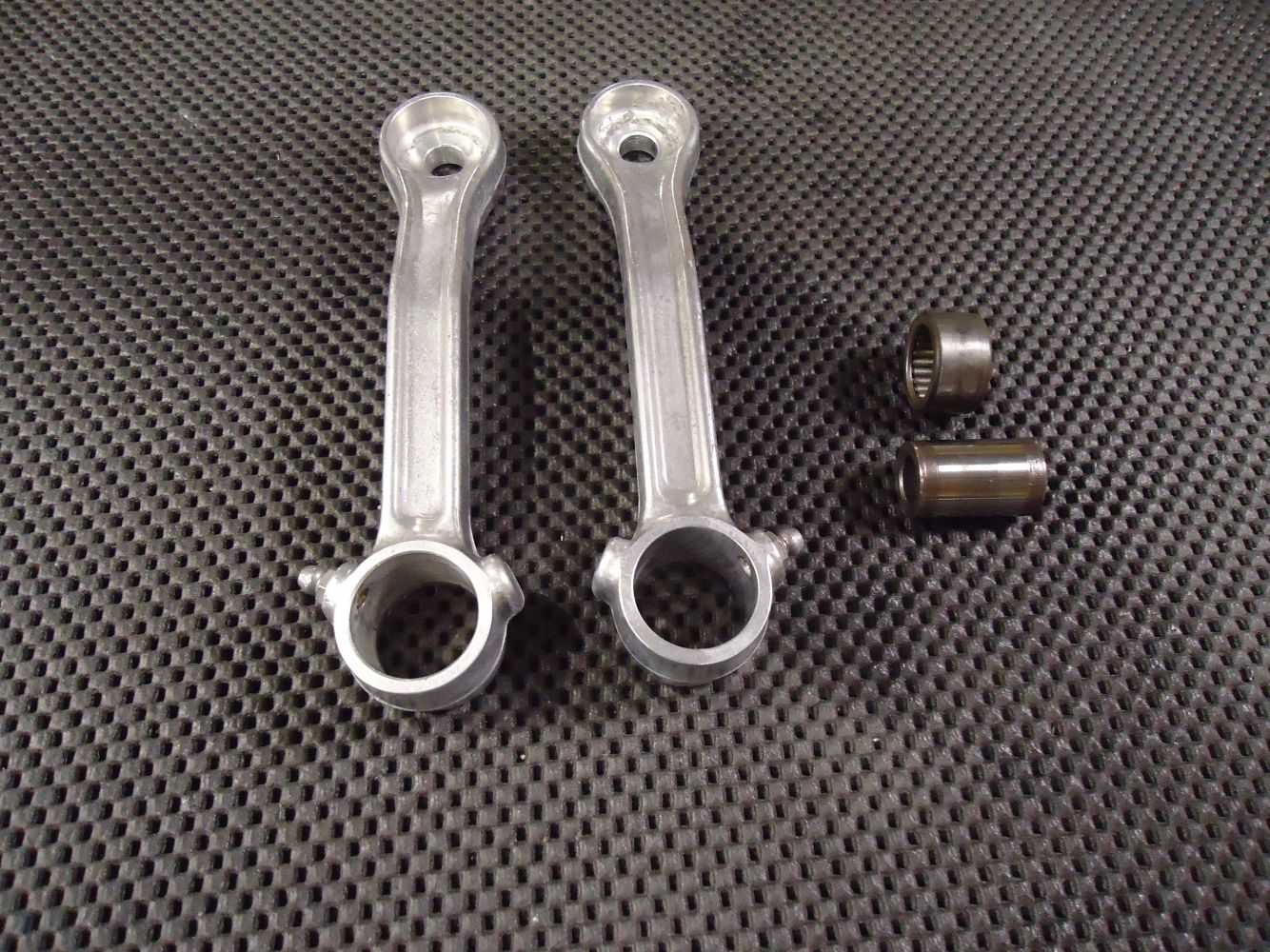 Kawasaki GPX750R Shock Linkage Arms GPX750 ZX750F