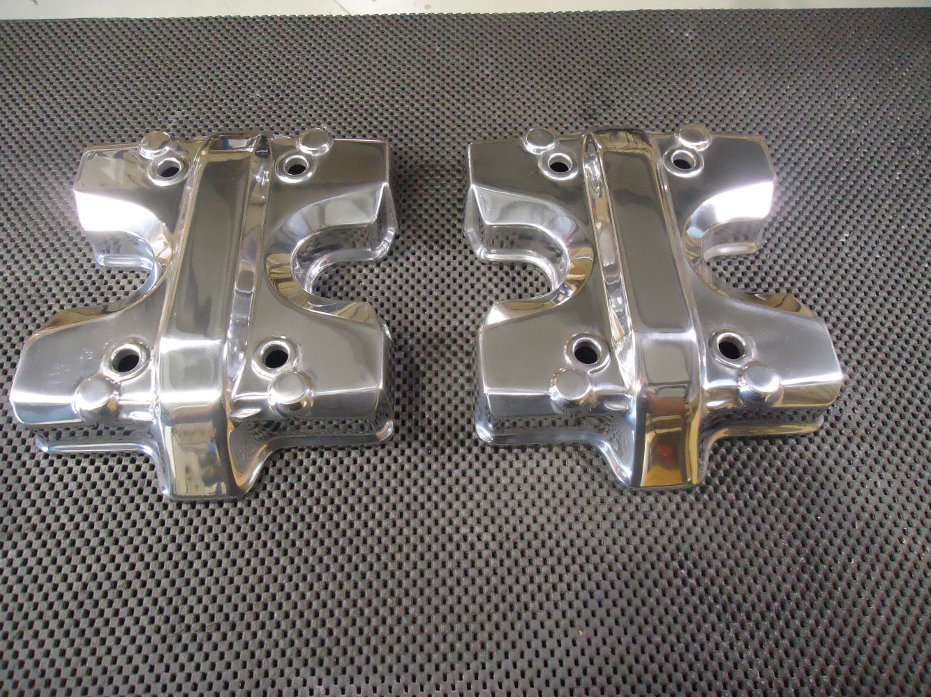 Honda VF500F2 Cylinder Head Rocker Covers VF750 Cover
