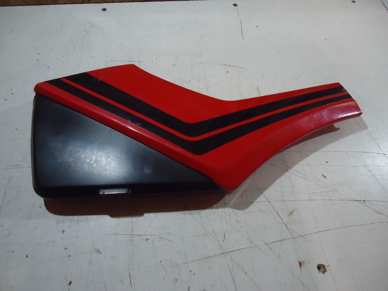 Honda CBX750F L-H Side Panel CBX750 Fairing RC17