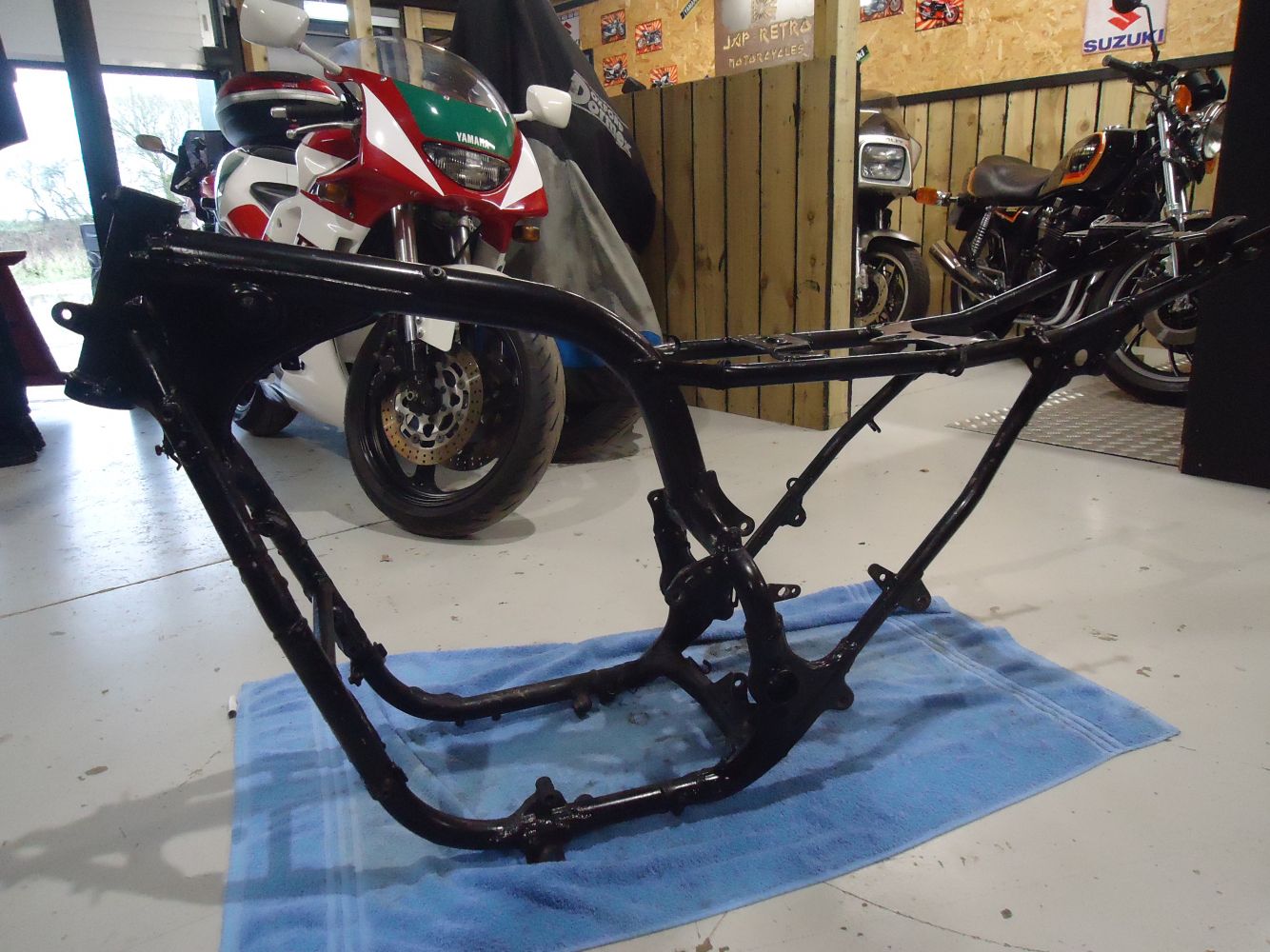 Honda CBX750F Frame CBX750 Main Frame RC17