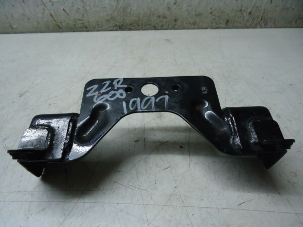 KAWASAKI ZZR600 SEAT MOUNT BRACKET 1999 ZZR600 FRAME BRACKET