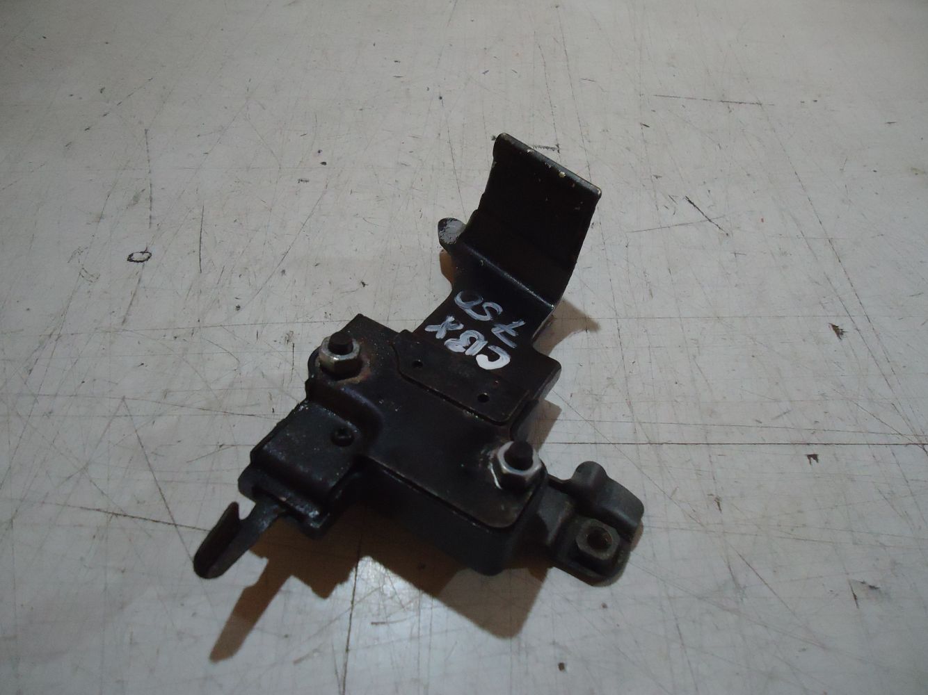 Honda CBX750F Seat Latch Catch CBX750 RC17