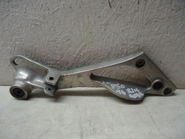 YAMAHA TDM850 RH REAR FOOTREST HANGER 1994 