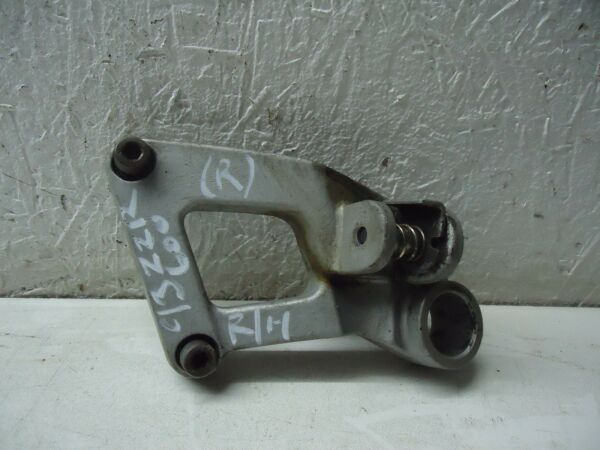 KAWASAKI ZZR600 RH REAR FOOTREST HANGER 1993 