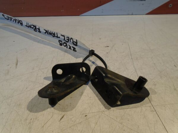 Kawasaki ZX10B Tomcat Front Tank Brackets