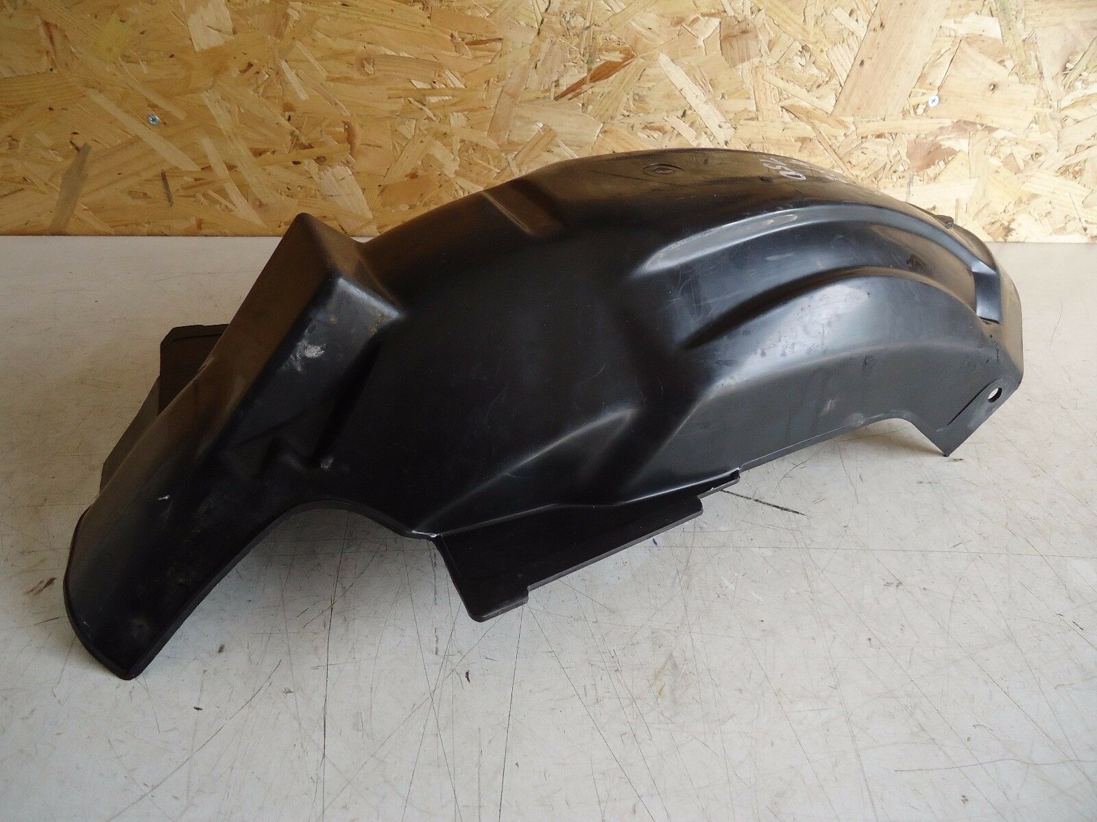 KAWASAKI GPZ750R REAR INNER FENDER GPZ900R MUDGUARD