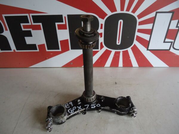 Kawasaki GPX750R Lower Fork Yoke 