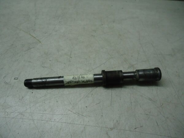 Kawasaki GPX750R Front Wheel Spindle Axle